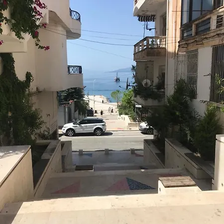 Vuria * Saranda
