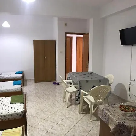 Vuria Pensjonat Saranda